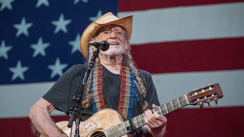 O cantor e compositor Willie Nelson, durante show no Texas, em 2019