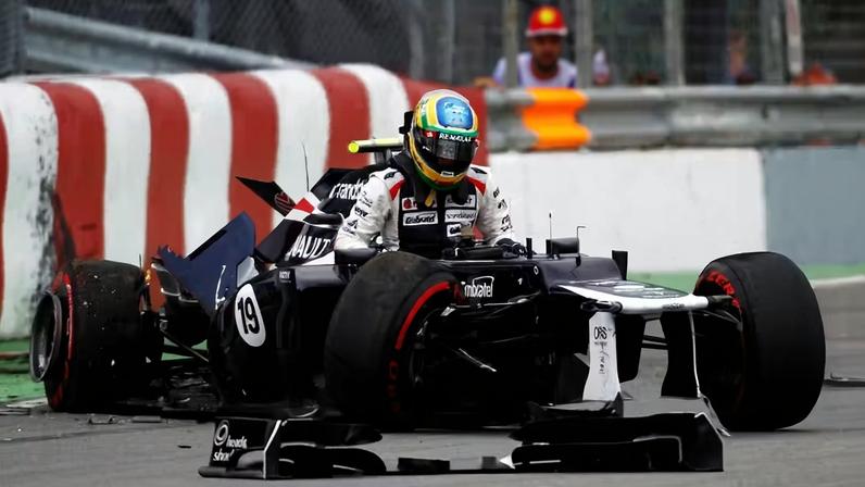 Bruno Senna bate no Muro dos Campeões no GP do Canadá de 2012 — Foto: Getty Images