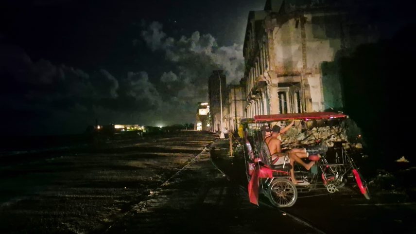 Imagem colorida mostra apagão em cuba - Metrópoles