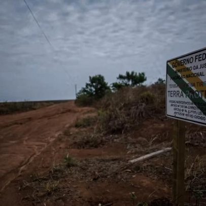 Desmate em terras indígenas da Amazônia cai 25%, mas pressão criminosa persiste