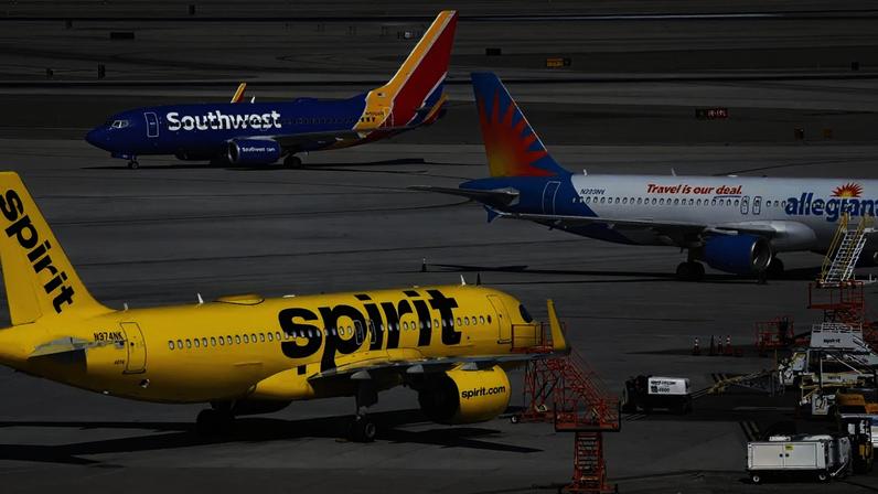 Fundada em 1992, a Spirit Airlines se consolidou como uma concorrente das companhias aéreas tradicionais com seus voos de baixo custo