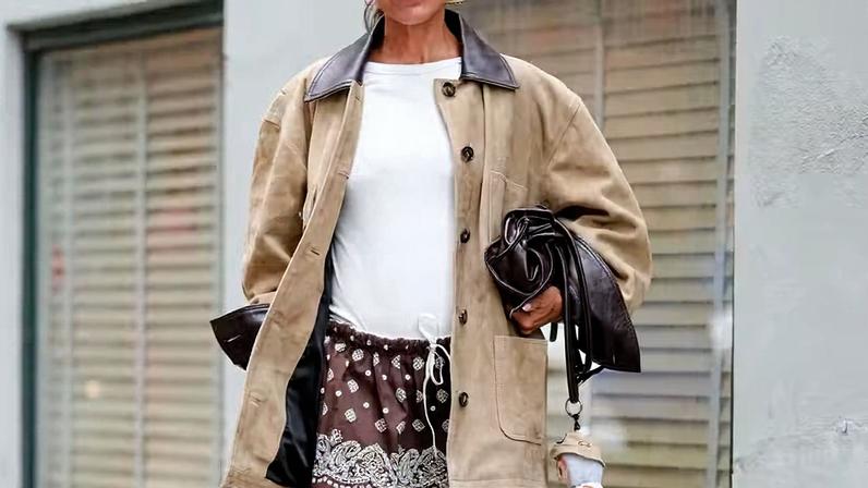 Estampa de bandana: 6 maneiras de usar a tendência paisley com sofisticação — Foto: Getty Images
