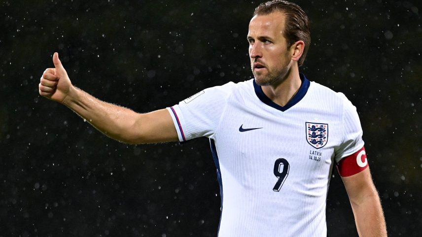 Seleção da Inglaterra lança uniformes para a Copa do Mundo de 2026