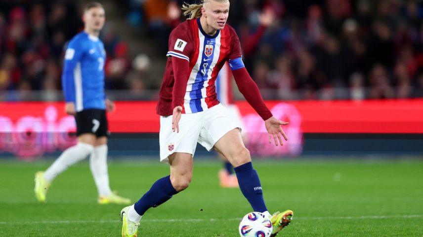 Haaland, da Noruega, é uma das estrelas do Cartola da Copa do Mundo da FIFA™ — Foto: Getty Images
