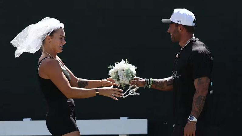 Sabalenka e o noivo brasileiro Georgios Frangulis — Foto: Getty Images