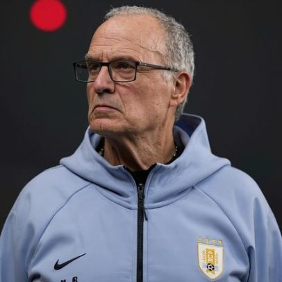 Marcelo Bielsa anuncia saída do Uruguai após a Copa do Mundo