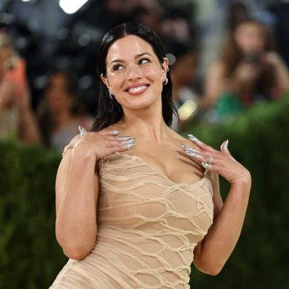 Unhas coloridas e decoradas ganham destaque no MET Gala 2026