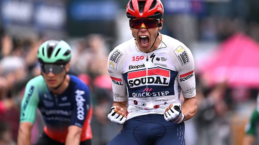 O francês Paul Magnier venceu nesta sexta a etapa de abertura do Giro d'Itália 2026 — Foto: Getty Images