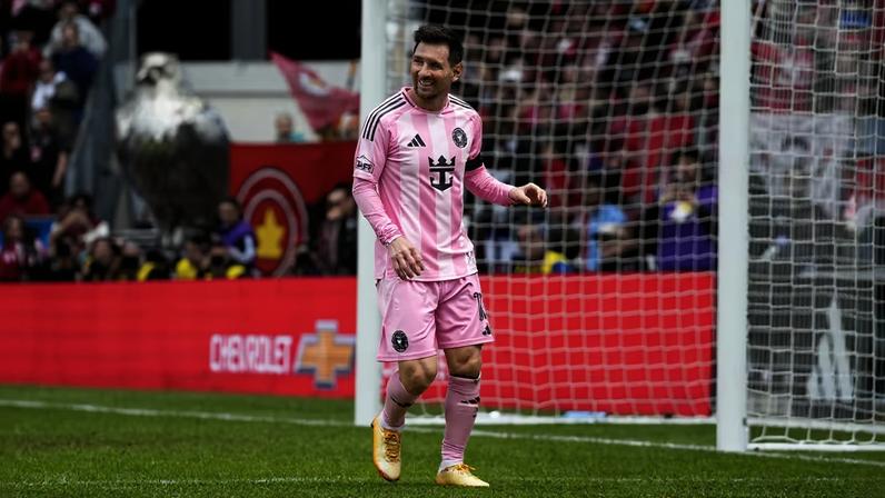 Messi tem salário maior do que a folha de quase todos os times da MLS — Foto: Mark Blinch/Getty Images