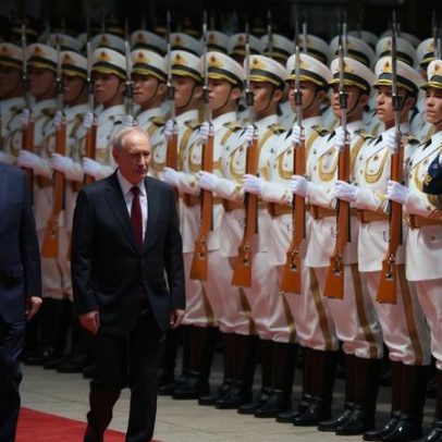 Putin afirma parceria entre Rússia e China é exemplar