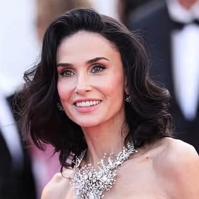 Demi Moore exibe corte bob curto em Cannes 2026