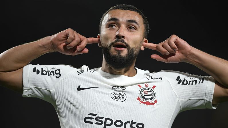 Gol de Zakaria Labyad em Peñarol x Corinthians — Foto: Guillermo Legaria/Getty Images