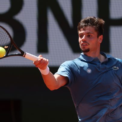Tenista francês interrompe partida de Roland Garros por diarreia