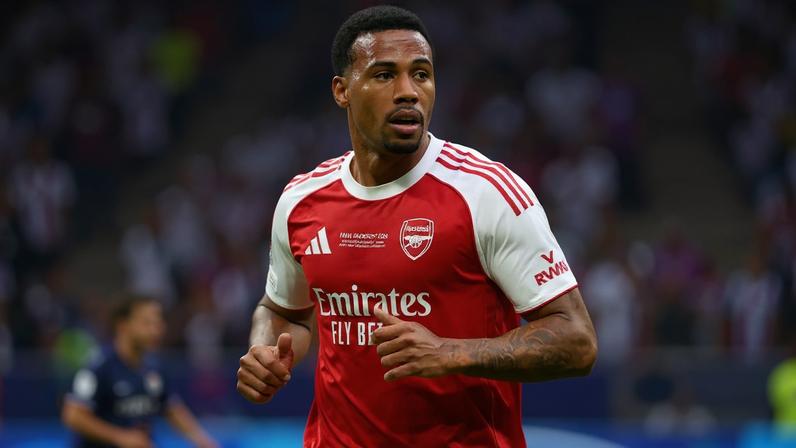 O zagueiro Gabriel Magalhães, do Arsenal.