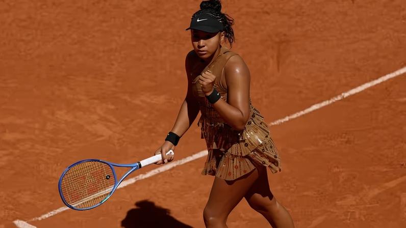 Naomi Osaka vence em sua estreia em Roland Garros