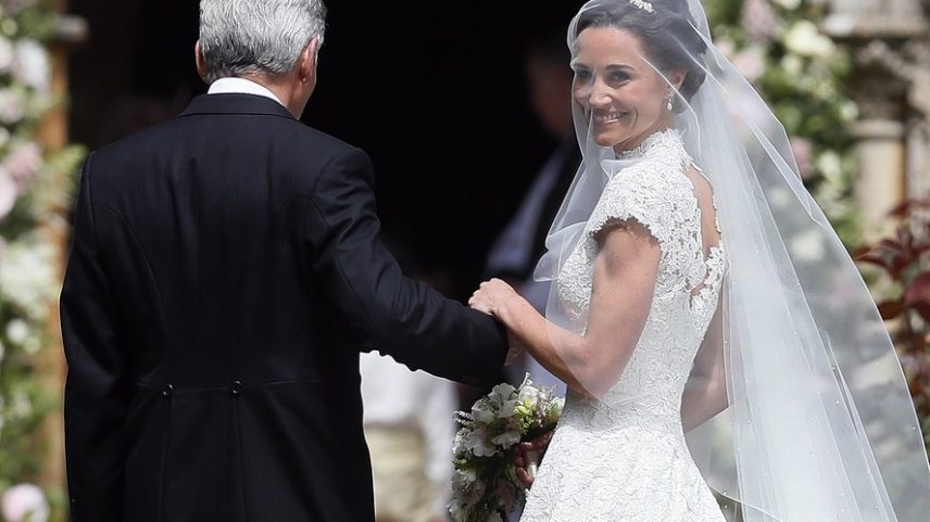 Os braços esculpidos de Pippa Middleton, irmã de Kate Middleton, a Princesa de Gales