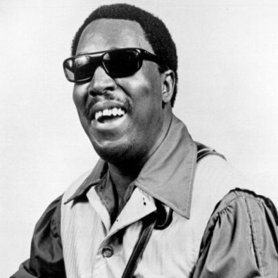 Clarence Carter, voz da soul e autor de 'Patches', morre aos 90