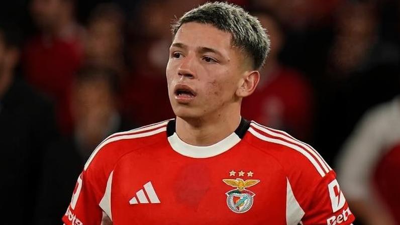 Gianluca Prestianni, do Benfica, ficou fora da lista final da Argentina para a Copa do Mundo