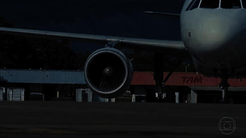 No Brasil, Petrobras anuncia aumento para o querosene de aviação — Foto: Jornal Nacional/ Reprodução