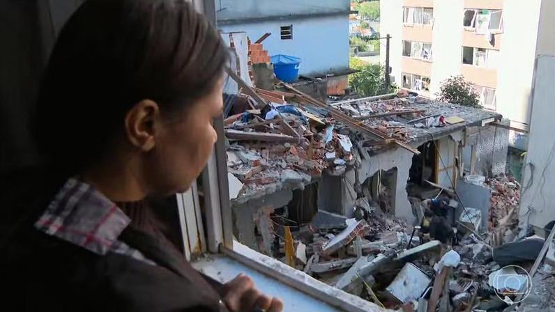 Peritos investigam causas da explosão de gás que deixou um morto e destruiu dezenas de casas em São Paulo — Foto: Jornal Nacional/ Reprodução