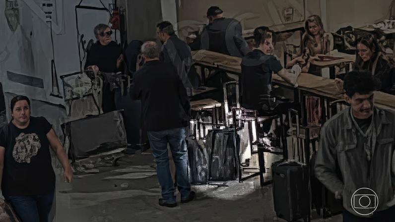 Flagrantes mostram ação de ladrões de malas em aeroportos de SP — Foto: Reprodução/TV Globo