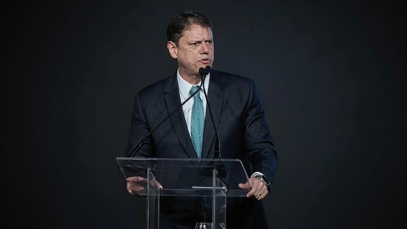 Governador de São Paulo, Tarcísio de Freitas, durante abertura da 4ª APAS Show — Foto: Reprodução/TV Globo