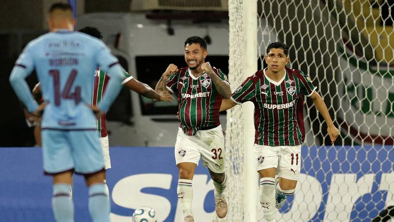 Gol do Fluminense Lucho Acosta — Foto: Reuters