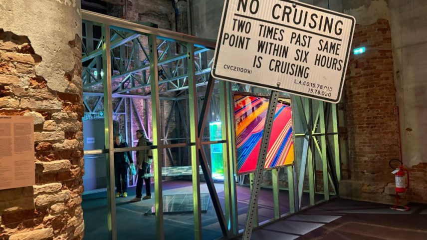 Guadalupe Rosales leva East LA a Veneza para a Bienal