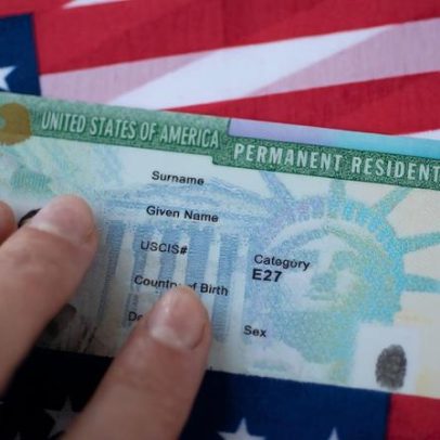 Governo Trump recua de novas regras para obter green card