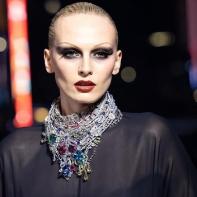 Gucci Cruise 2027 confirma retorno definitivo da maquiagem dramática
