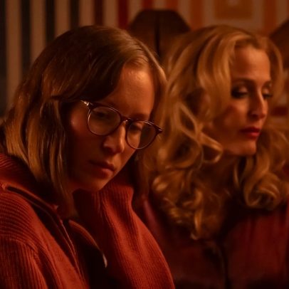 Cannes 2026: Gillian Anderson e Hannah Einbinder vivem romance no filme