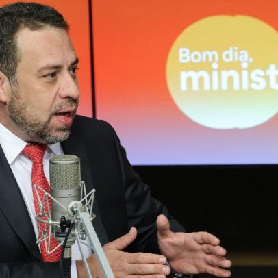 Boulos defende fim imediato da escala 6x1 sem transição