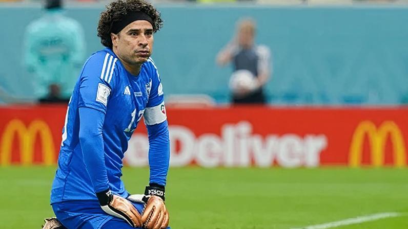 Guillermo Ochoa na eliminação do México na Copa do Mundo de 2022, no Catar