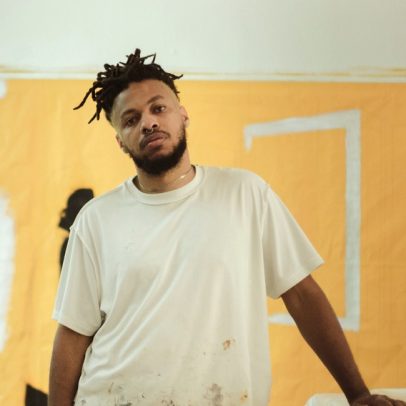Artista Maxwell Alexandre, nascido na Rocinha, cita igreja, Exército e esporte