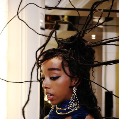 Met Gala 2026: penteado escultural chama atenção entre celebridades