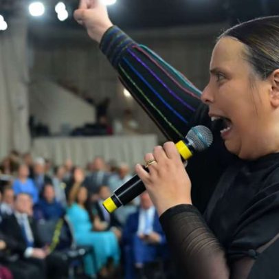 Pastora viraliza ao pregar contra violência doméstica: Pare de orar por ele