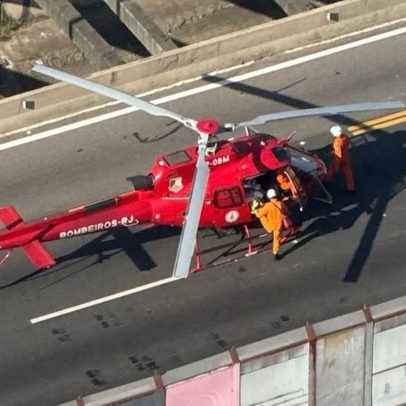 Helicóptero pousa em avenida após grave acidente no Rio de Janeiro