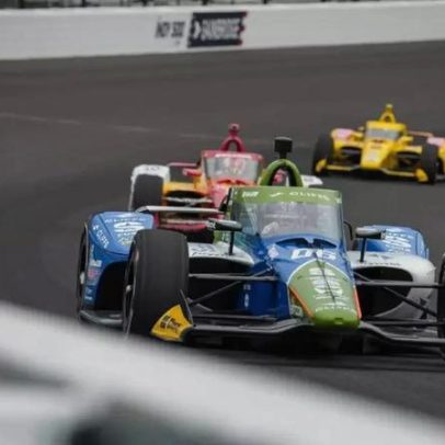 Indy 500: Helio Castroneves quebra recorde de voltas completadas