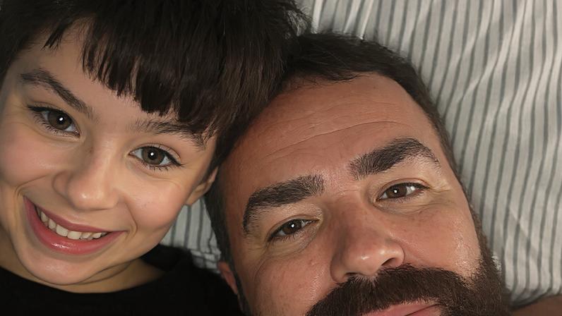 Henry Borel ao lado do pai, Leniel Borel; júri de Jairinho e Monique começa nesta 2ª feira (25.mai.2026), no Rio de Janeiro