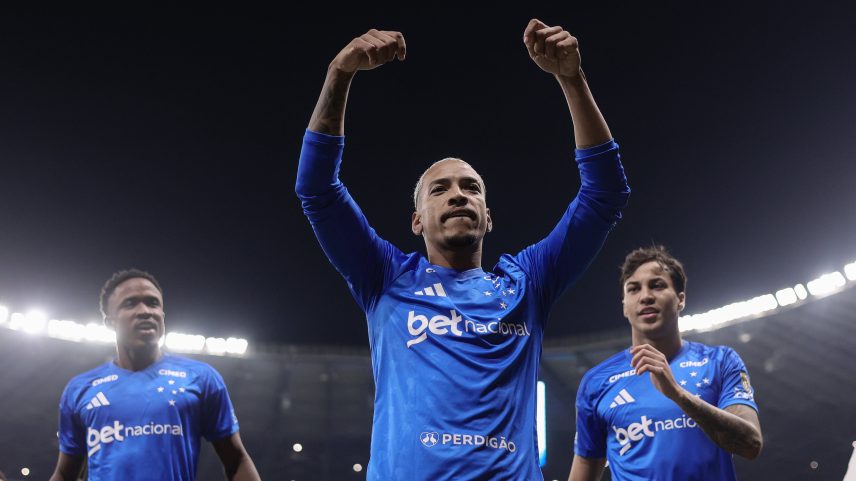 Matheus Pereira comemora gol em Cruzeiro x Barcelona-EQU — Foto: Divulgação Conmebol