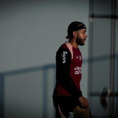 Memphis será titular pelo Corinthians contra o Platense