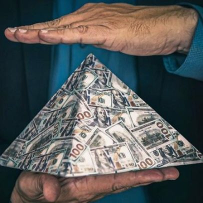 Homem recebe 9 anos de prisão por Ponzi de US$10 milhões com Bitcoin