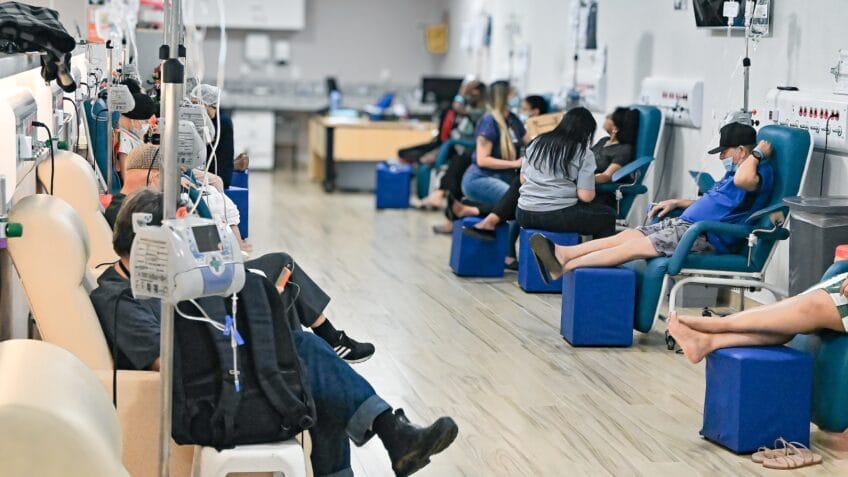 Fortalecer a oncologia no SUS é uma necessidade estratégica, incluindo ampliar campanhas de prevenção, garantir rastreamento e diagnóstico em tempo oportuno, reduzir atrasos no início do tratamento e assegurar acesso equitativo às terapias mais eficazes, diz o articulista