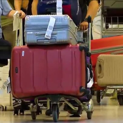 Traficantes usam malas sem passageiros para enviar drogas em Guarulhos