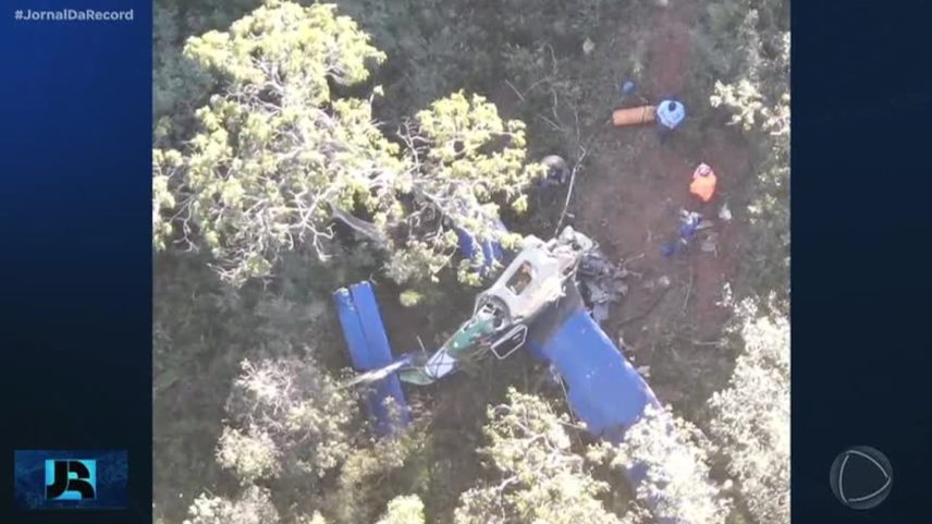 Piloto de avião morre após queda de aeronave agrícola em região de mata de MG