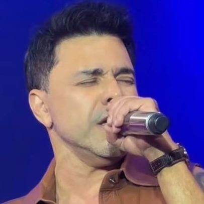 Zezé Di Camargo quase perde a orelha por fã emocionada em show
