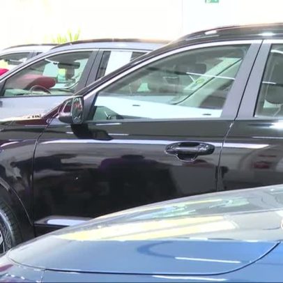Casal cai em golpe e recebe multas de outro estado após deixar carro em consignação