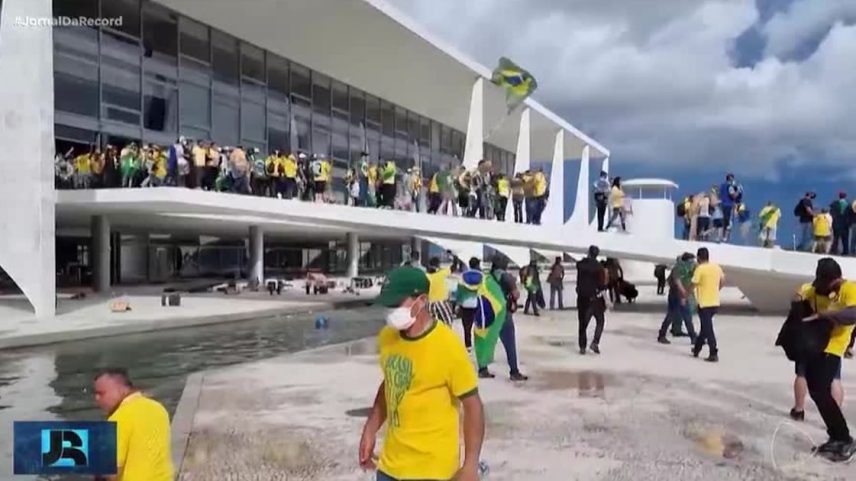 Senado promulga lei da dosimetria, que muda penas para condenados pela tentativa de golpe