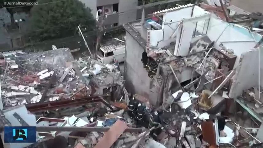 Explosão de gás mata uma pessoa e atinge mais de 30 imóveis na zona oeste de SP