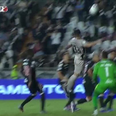 Aguirre não empata no último lance em Athletico-PR x Vasco